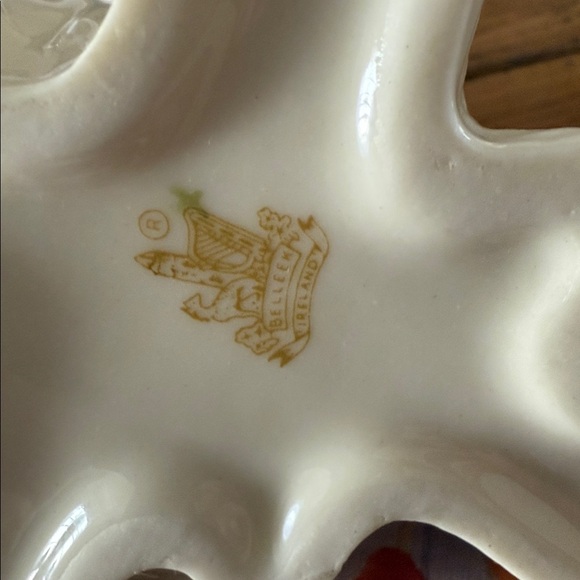 Belleek Ireland Tree Trunk Vase - Picture 8 of 8